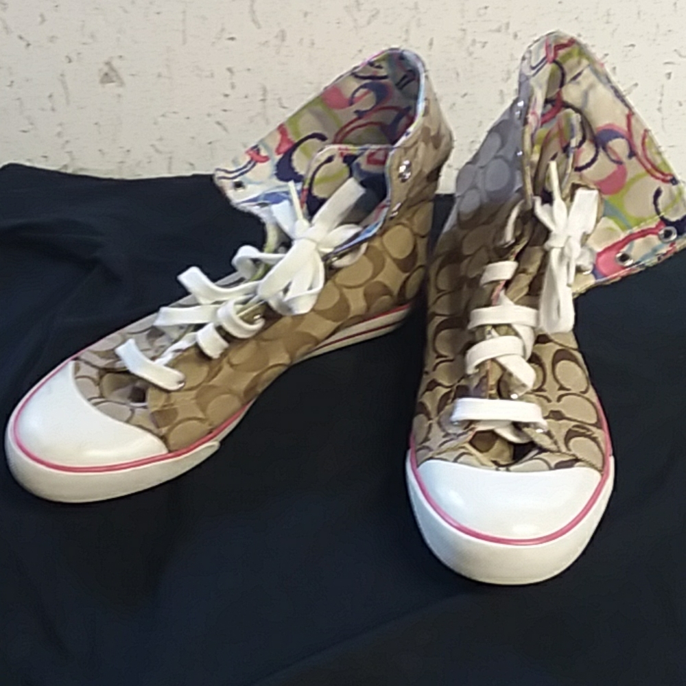 Coach shoe
